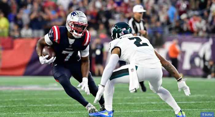 JuJu Smith-Schuster (7) during Week 1 action against Philadelphia